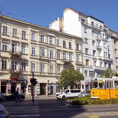 Orangehomes 4 Bdrm Apartment View To Synagogue Budapest Exterior photo