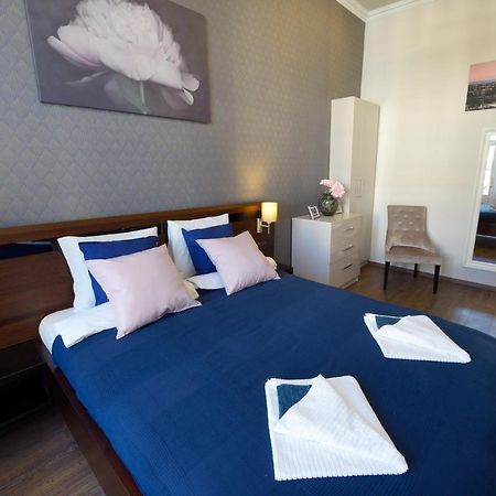Orangehomes 4 Bdrm Apartment View To Synagogue Budapest Exterior photo
